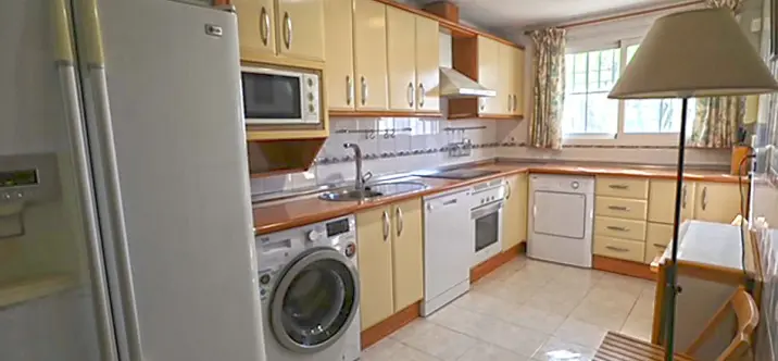 Long-term rent of townhouse in Marbella 4