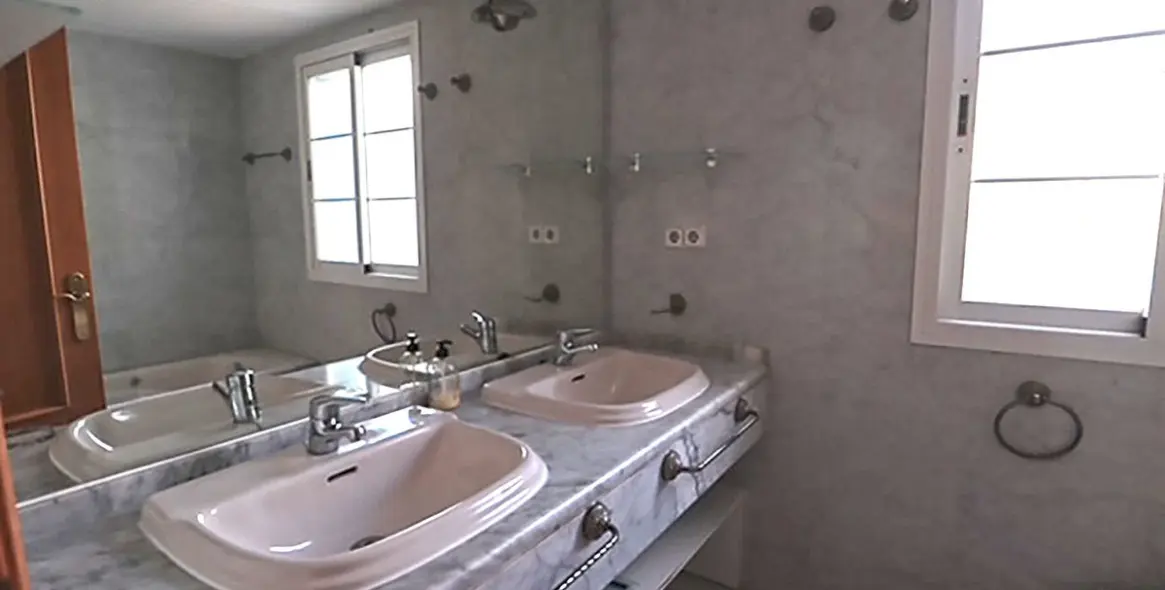 Long-term rent of townhouse in Marbella 11