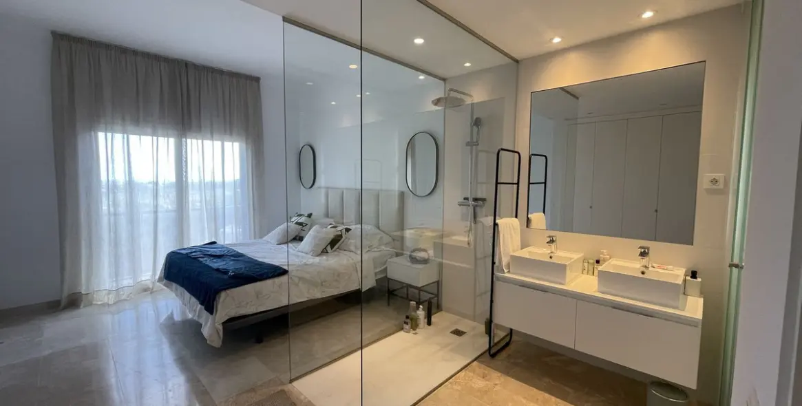 Long-term rent of middle floor apartment in El Paraiso 9