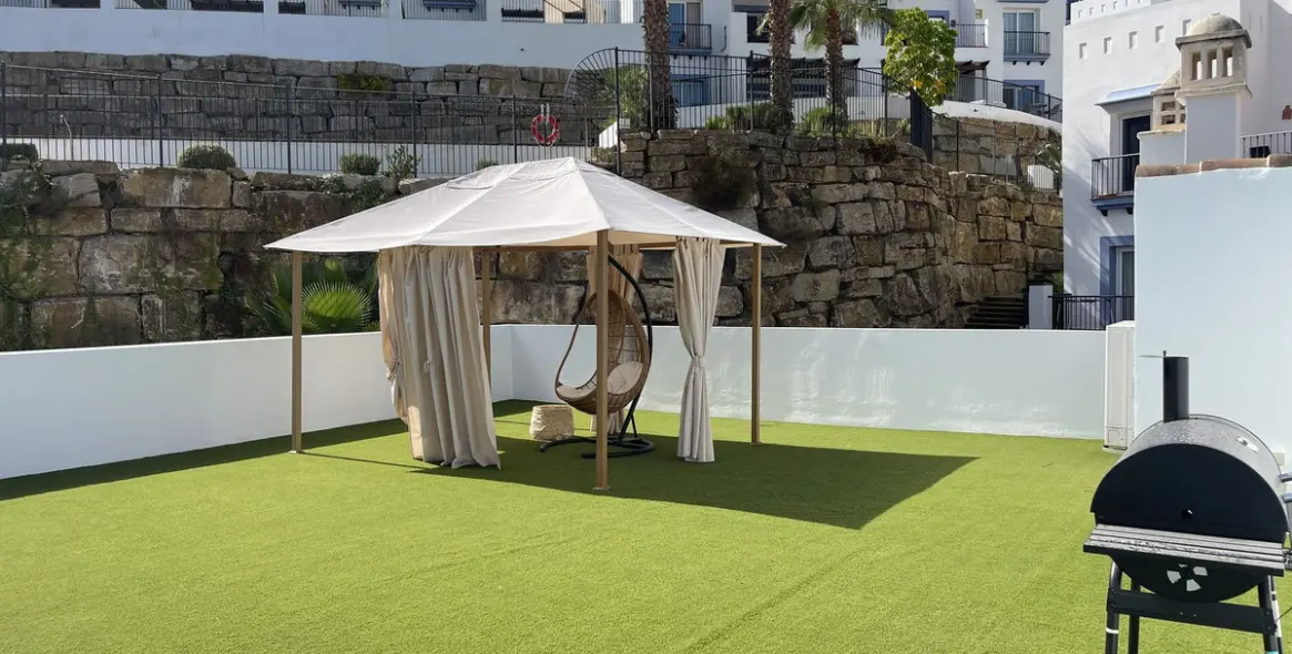 Long-term rent of middle floor apartment in El Paraiso 19