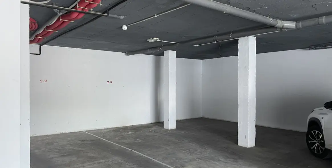 Long-term rent of middle floor apartment in El Paraiso 27