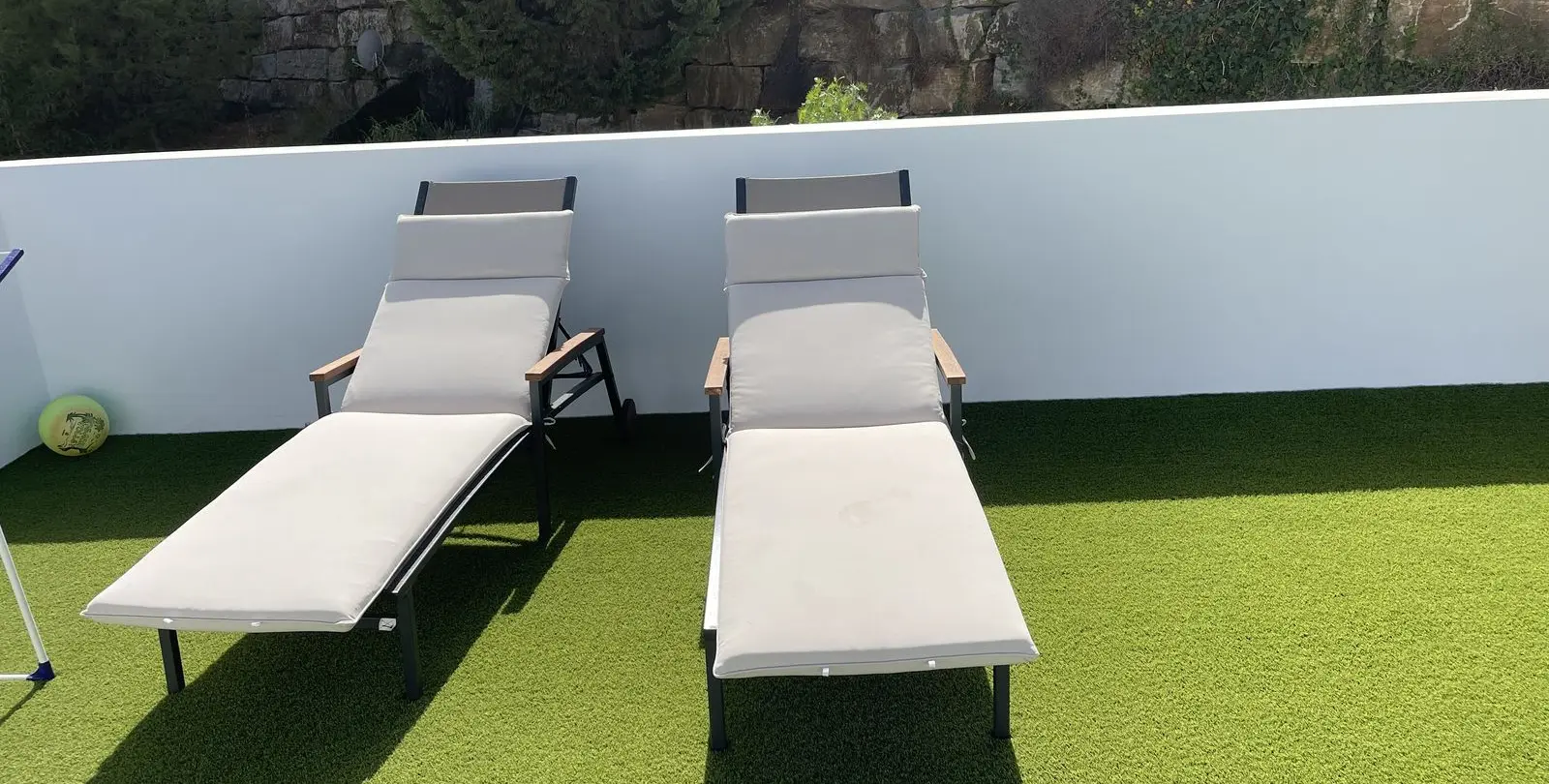 Sale of middle floor apartment in El Paraiso 18