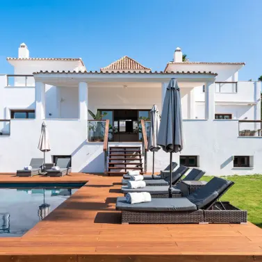 Long-term rent of detached villa in Benahavís