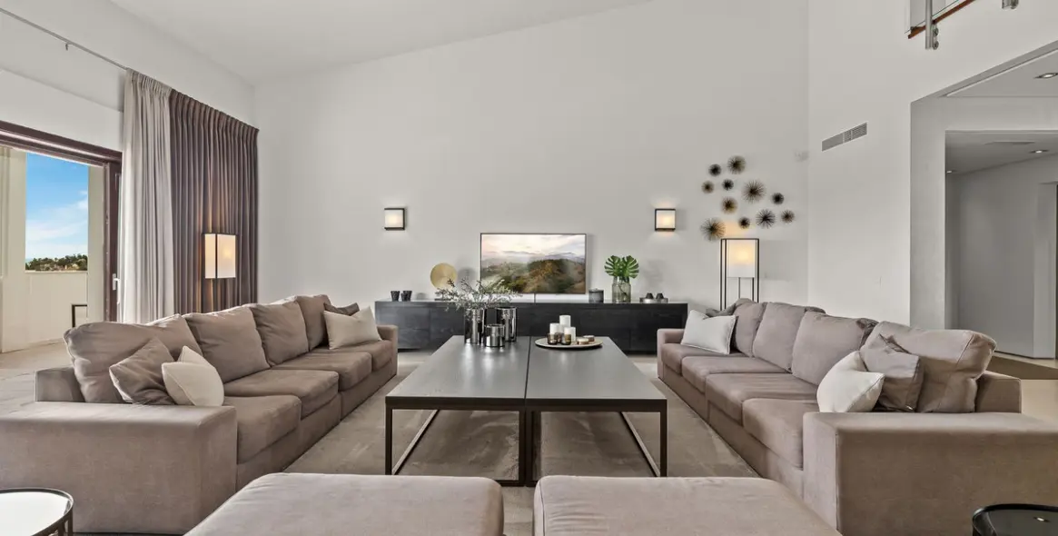 Long-term rent of detached villa in Benahavís 11