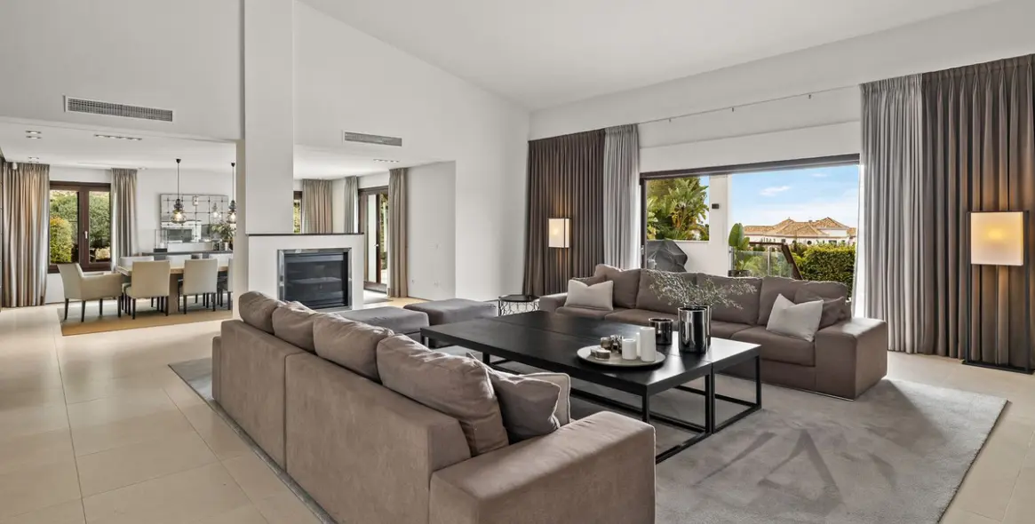 Long-term rent of detached villa in Benahavís 12