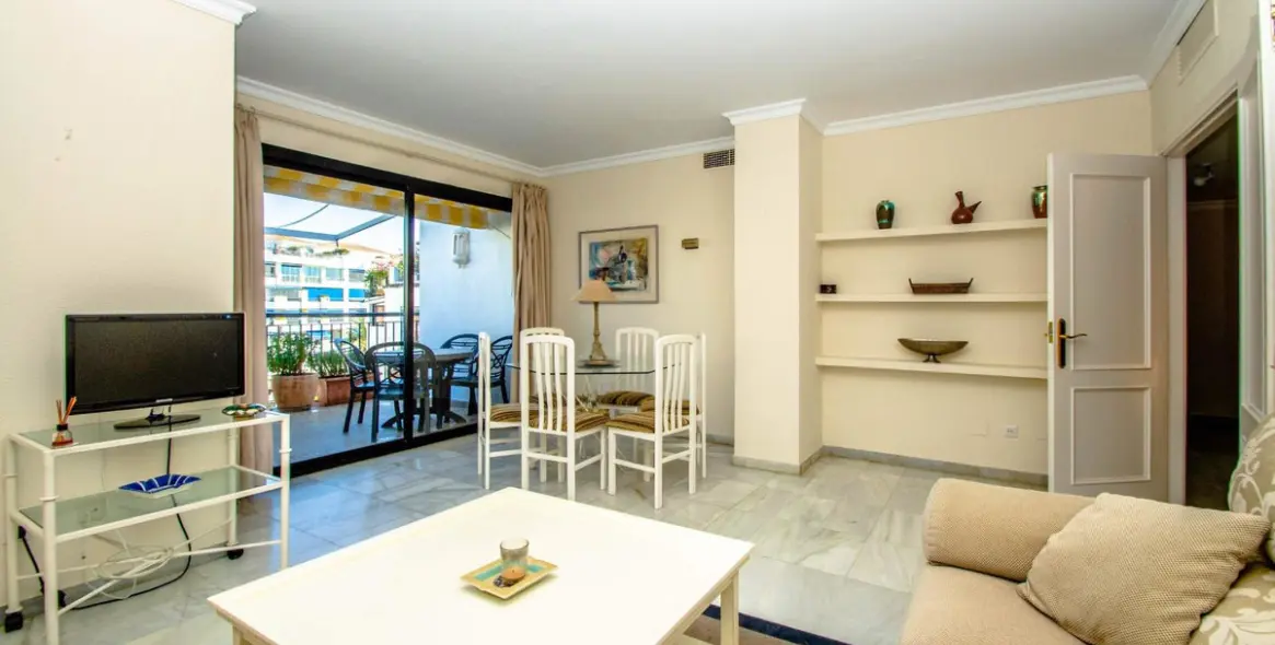 Краткосрочная аренда апартаментов на среднем этаже в Puerto Banús 6