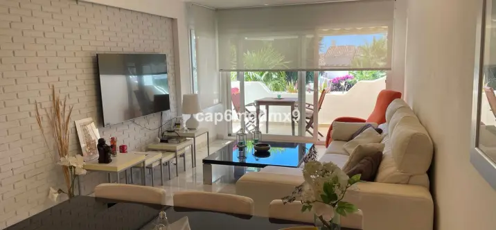 Alquiler a largo plazo de apartamento en planta media en Sierra Blanca 2