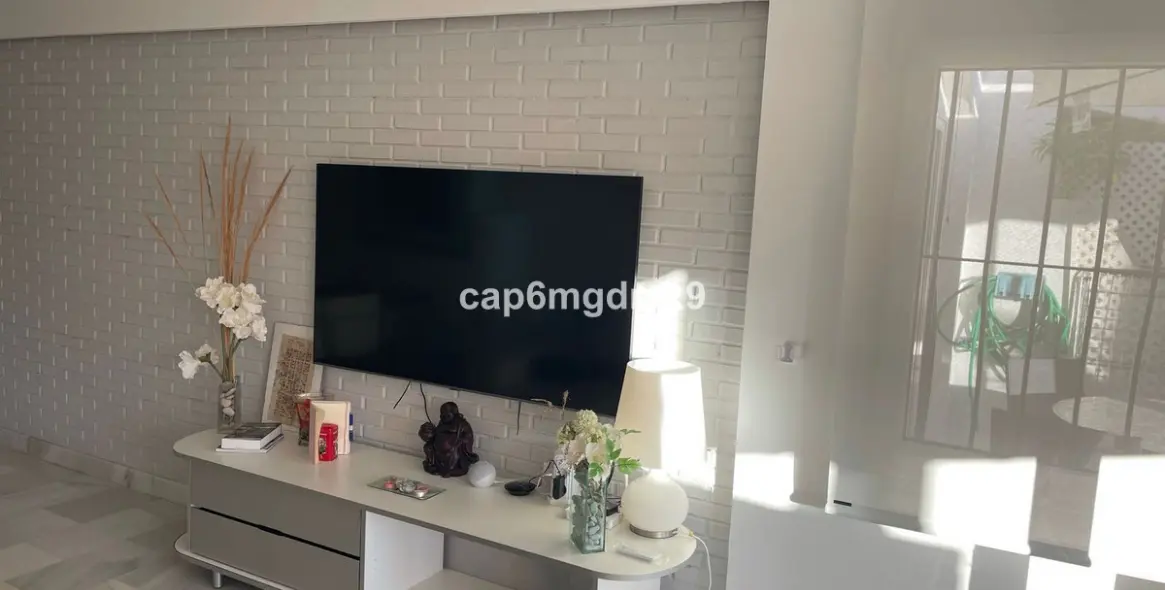 Долгосрочная аренда апартаментов на среднем этаже в Sierra Blanca 12