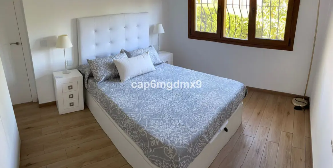 Долгосрочная аренда апартаментов на среднем этаже в Sierra Blanca 18