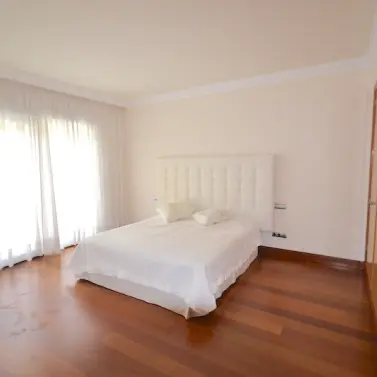 Long-term rent of penthouse in Puerto Banús