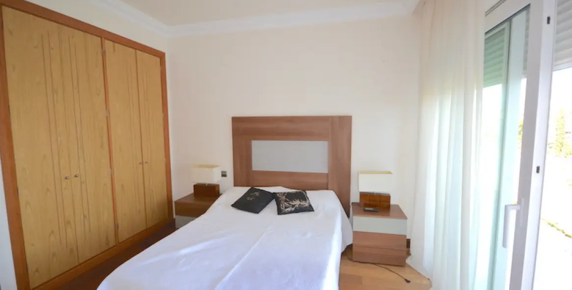 Short-term rent of penthouse in Puerto Banús 30