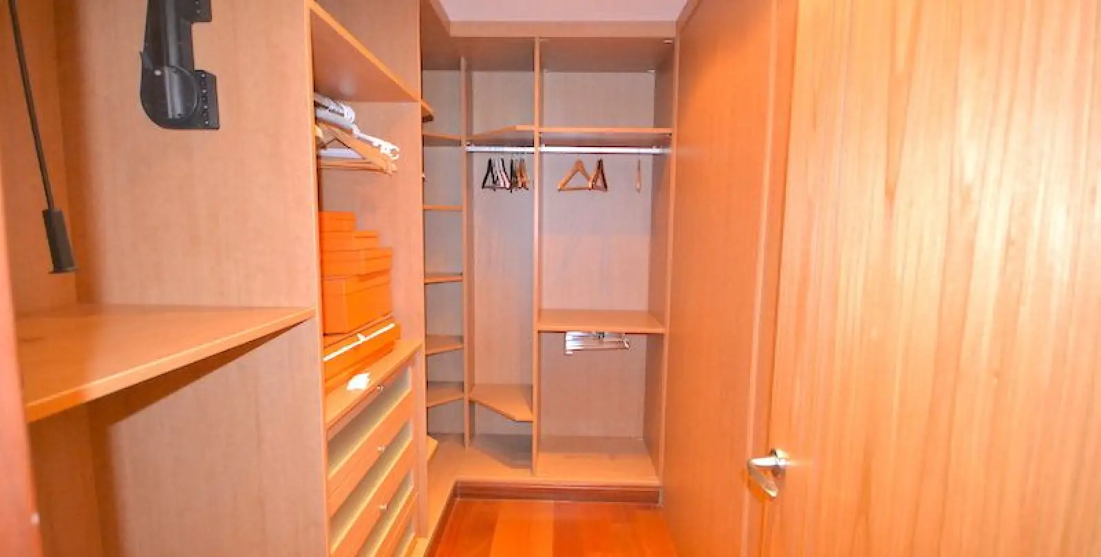 Short-term rent of penthouse in Puerto Banús 12