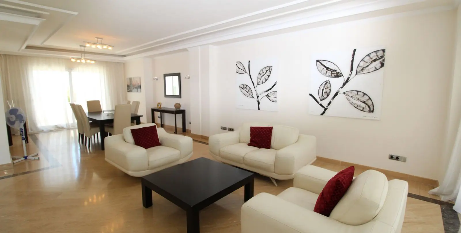 Short-term rent of penthouse in Puerto Banús 33