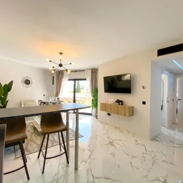 Sale of middle floor apartment in Atalaya