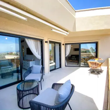 Sale of middle floor apartment in Atalaya