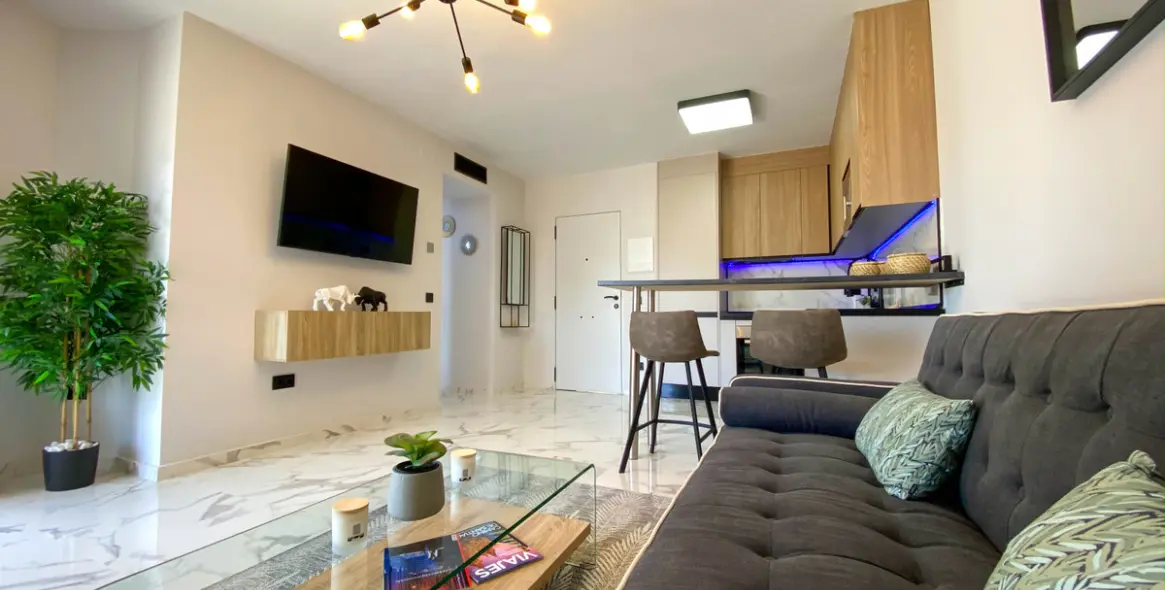 Sale of middle floor apartment in Atalaya 7