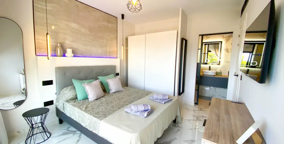 Sale of middle floor apartment in Atalaya 19