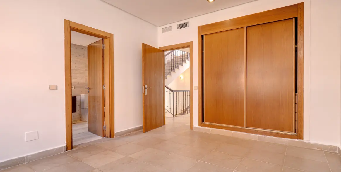 Sale of townhouse in Manilva 33