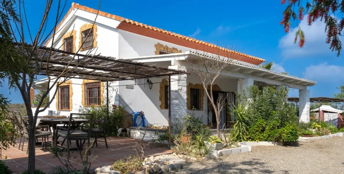 Sale of finca - cortijo in Coín 2