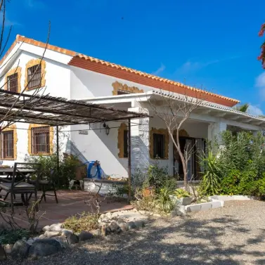 Sale of finca - cortijo in Coín