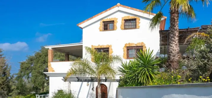 Sale of finca - cortijo in Coín 2