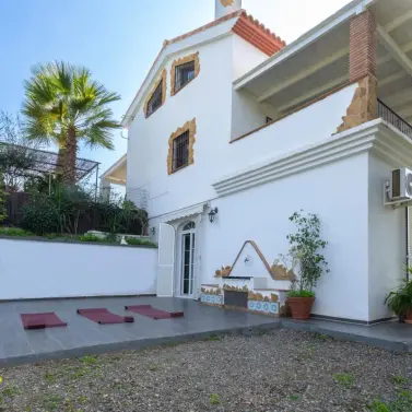 Sale of finca - cortijo in Coín