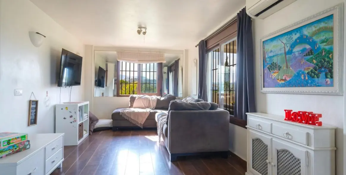 Sale of finca - cortijo in Coín 10