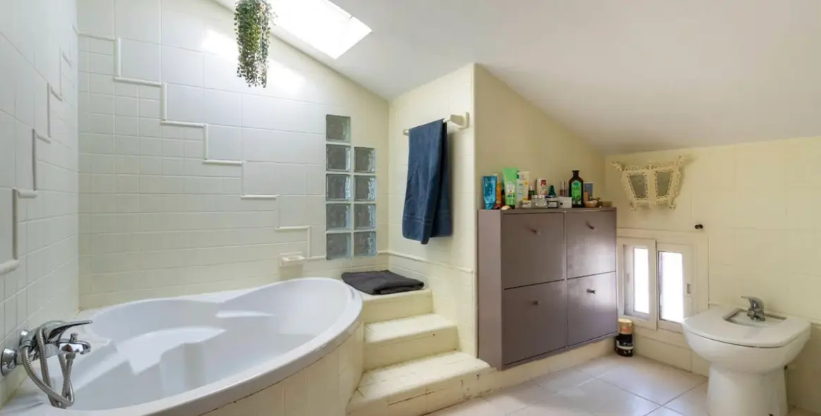 Sale of finca - cortijo in Coín 17