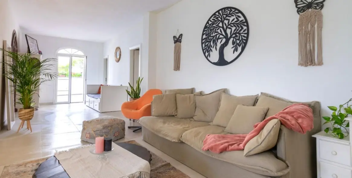 Sale of finca - cortijo in Coín 24