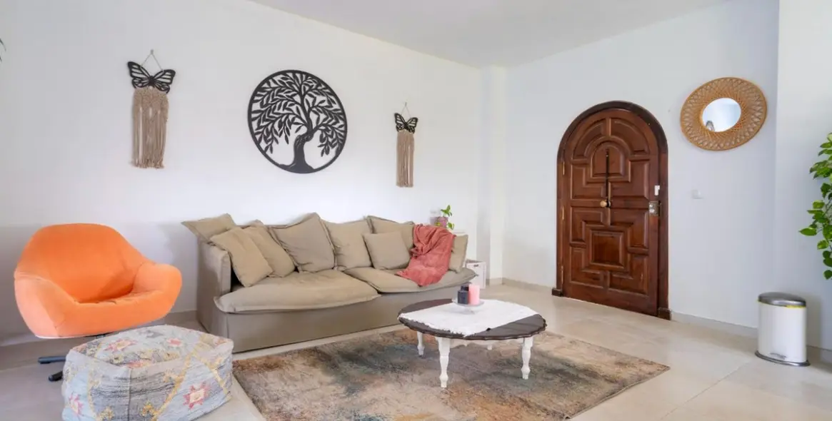 Sale of finca - cortijo in Coín 25