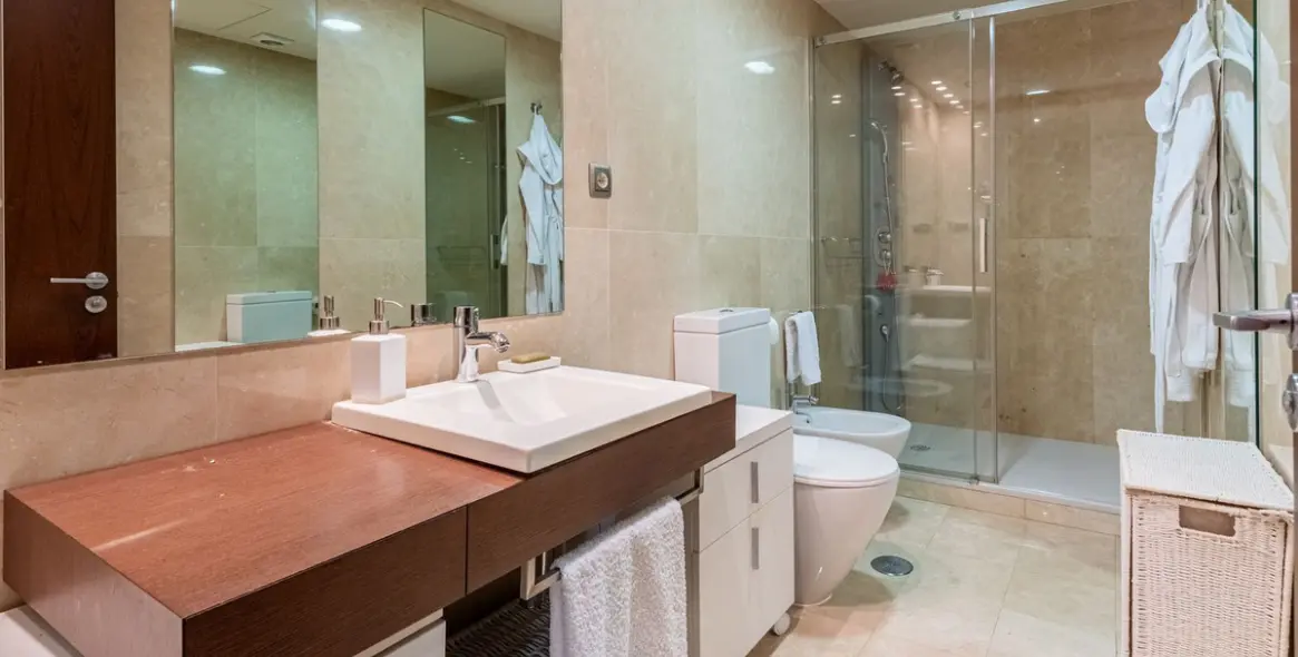 Sale of middle floor apartment in Nueva Andalucía 11