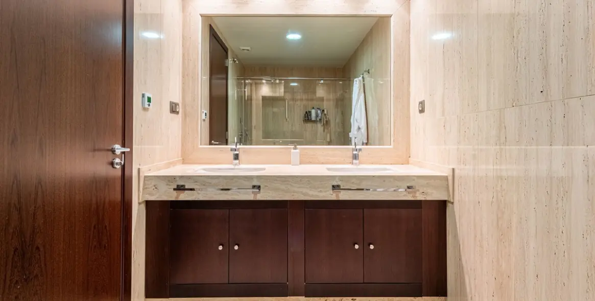 Sale of middle floor apartment in Nueva Andalucía 13