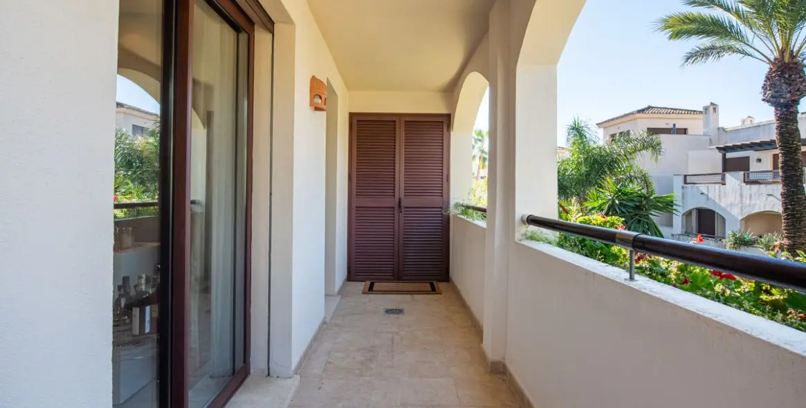 Sale of middle floor apartment in Nueva Andalucía 18