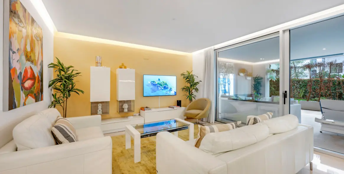 Продажа апартаментов на первом этаже в Puerto Banús 10