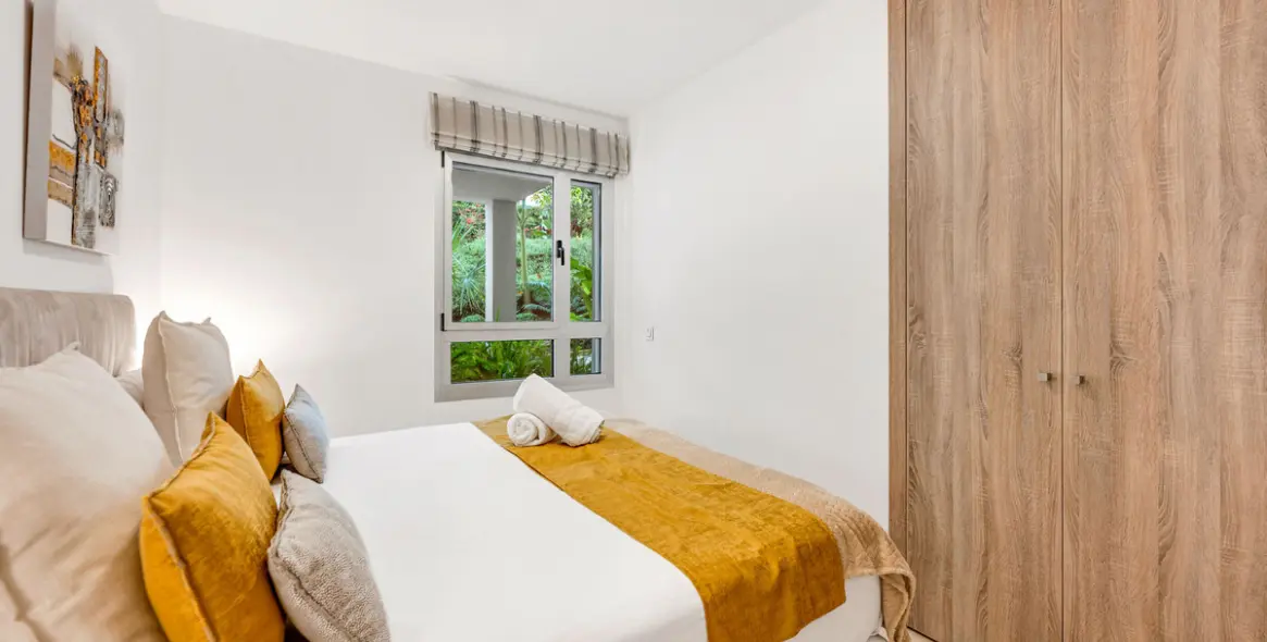 Продажа апартаментов на первом этаже в Puerto Banús 17