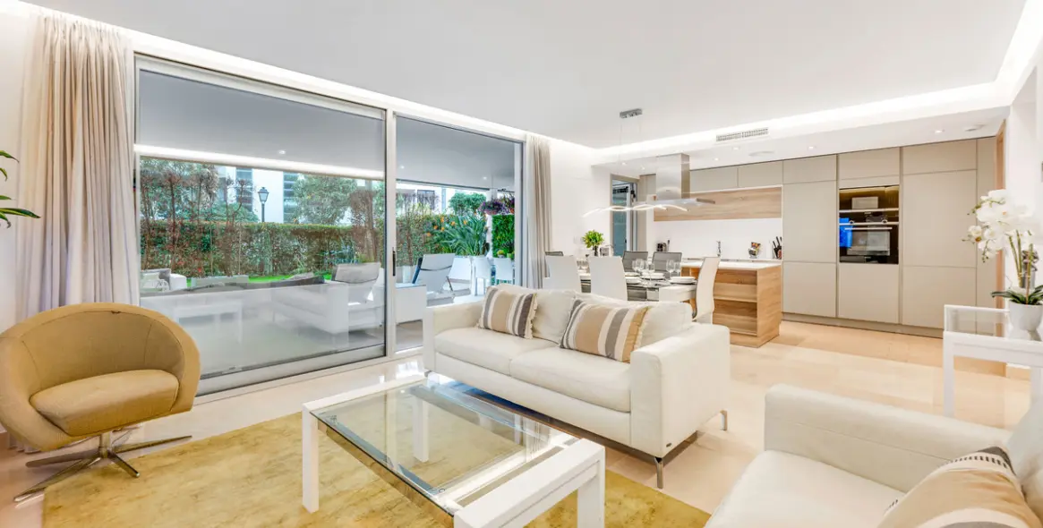 Продажа апартаментов на первом этаже в Puerto Banús 8