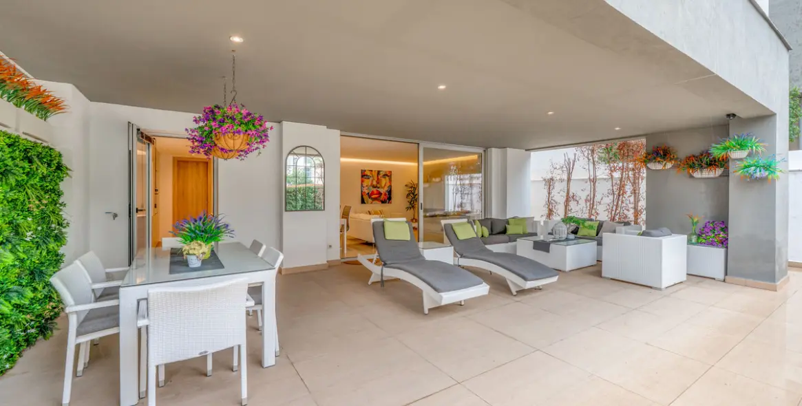 Продажа апартаментов на первом этаже в Puerto Banús 12