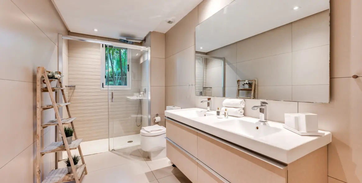 Продажа апартаментов на первом этаже в Puerto Banús 16