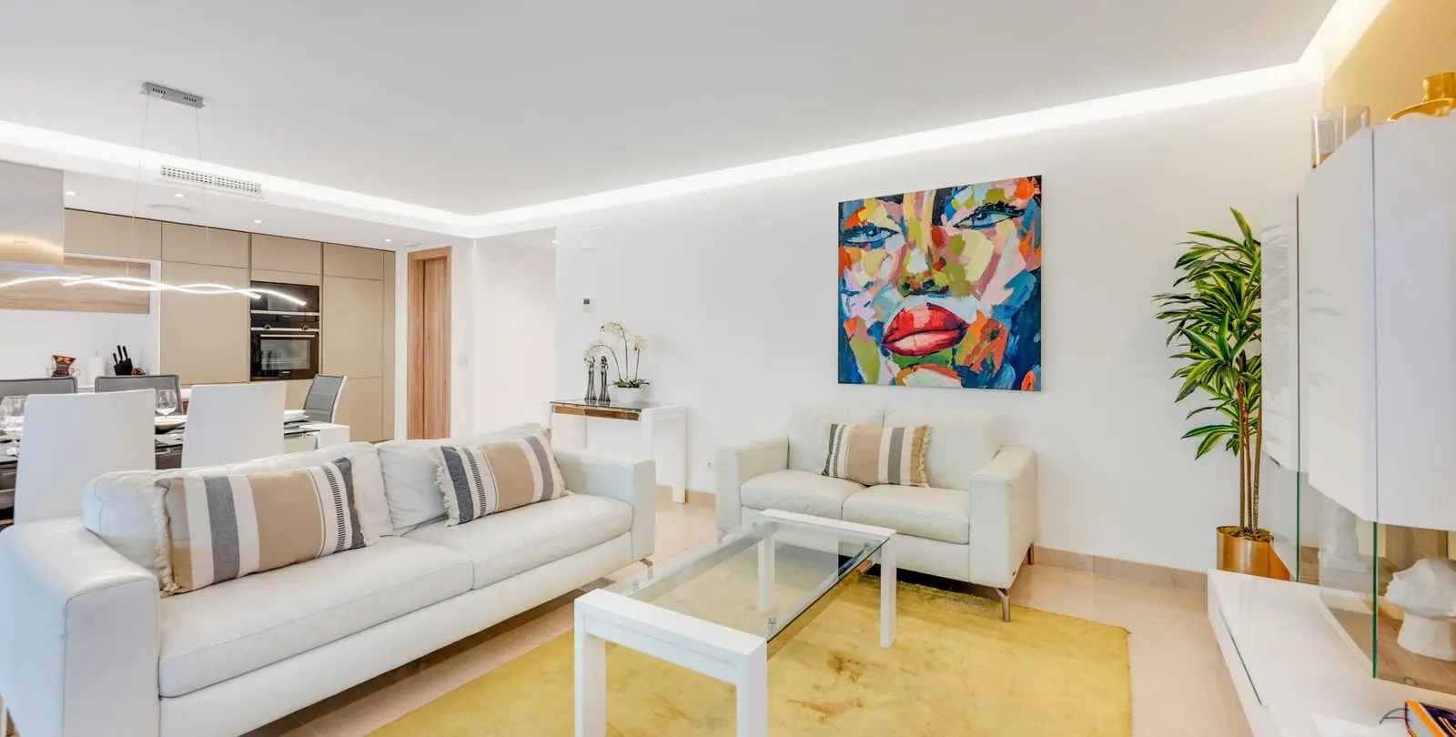 Продажа апартаментов на первом этаже в Puerto Banús 9