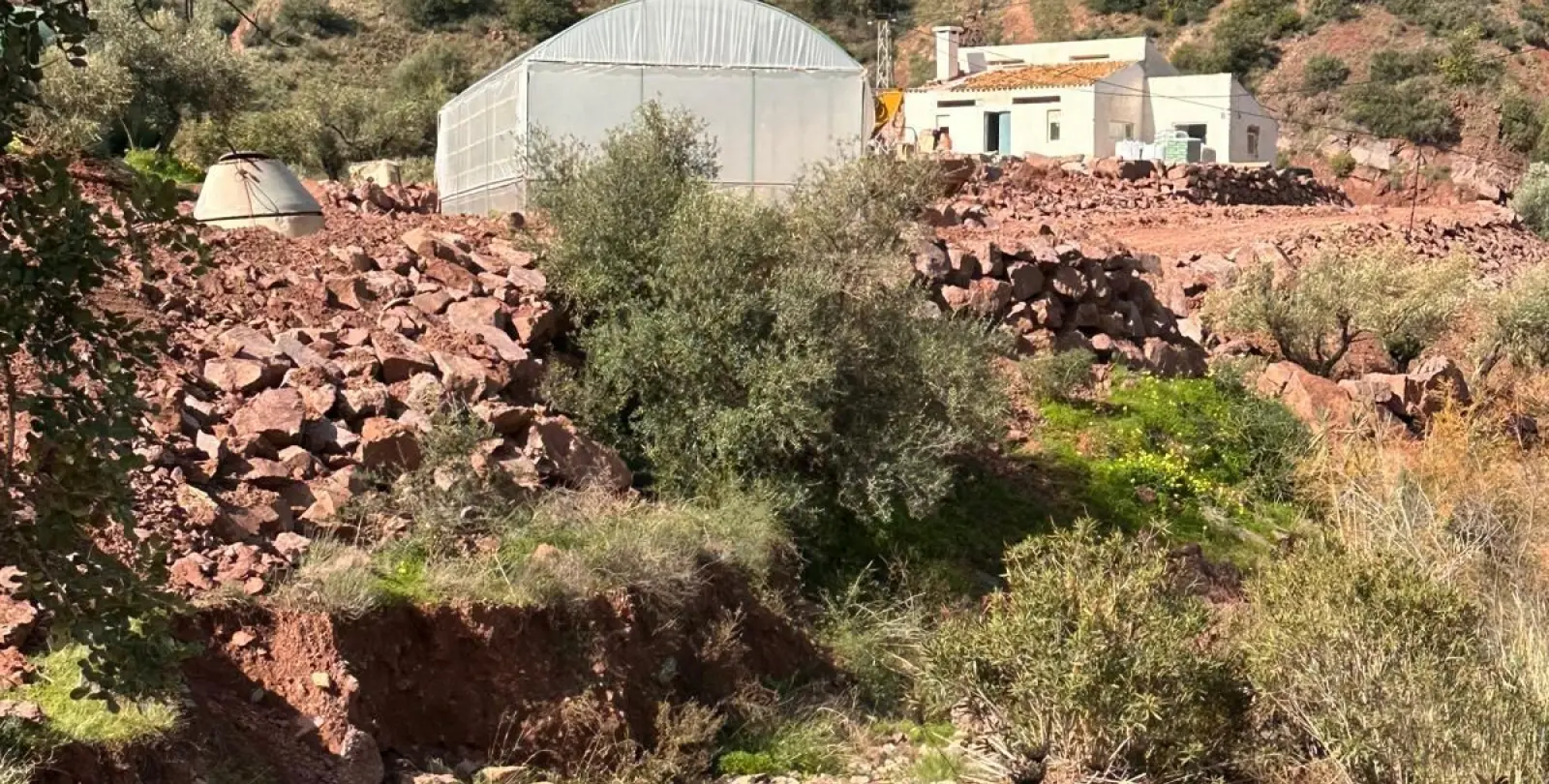 Sale of detached villa in Puerto de la Torre 16