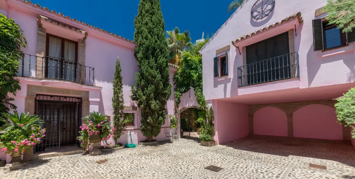 Sale of detached villa in Benahavís 4