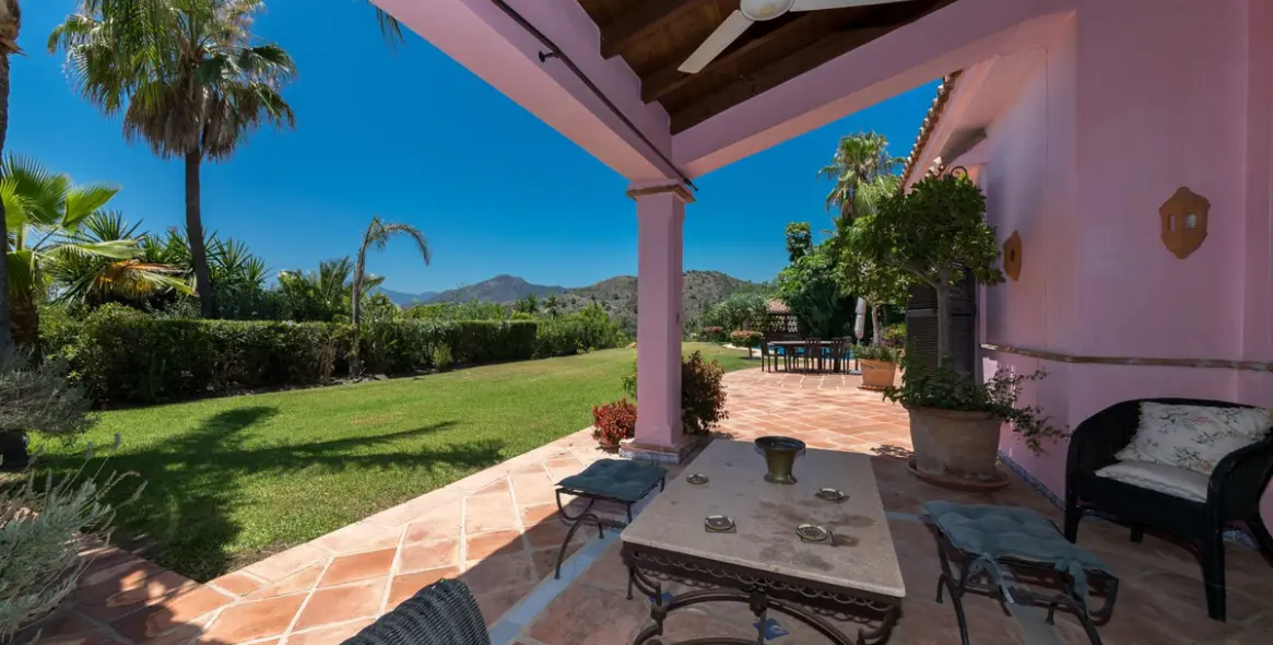 Venta de villa independiente en Benahavís 23