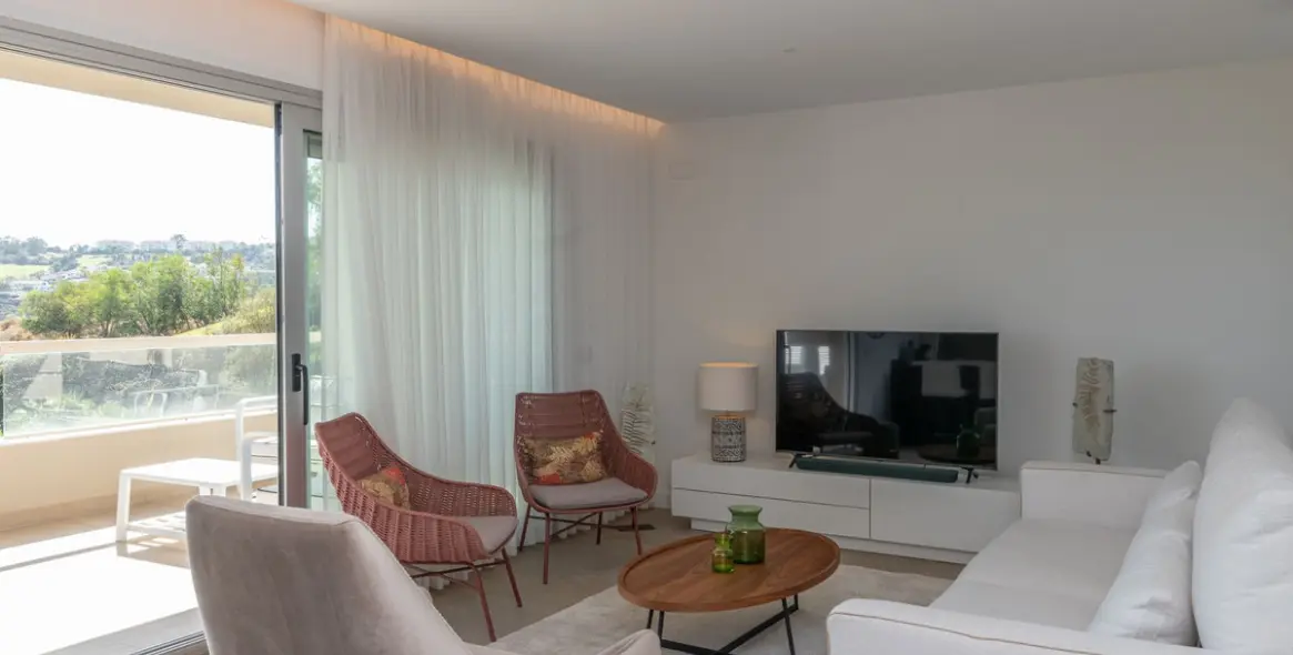 Long-term rent of middle floor apartment in La Cala Golf 8