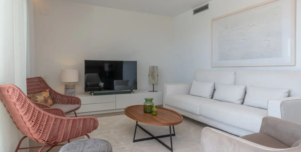 Long-term rent of middle floor apartment in La Cala Golf 9