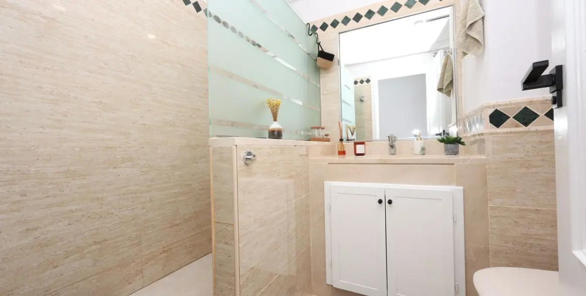 Sale of ground floor apartment in La Mairena 13