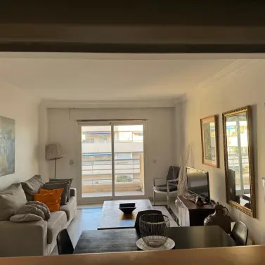 Sale of middle floor apartment in Puerto Banús