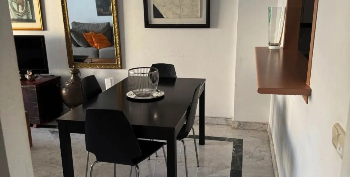 Sale of middle floor apartment in Puerto Banús 6