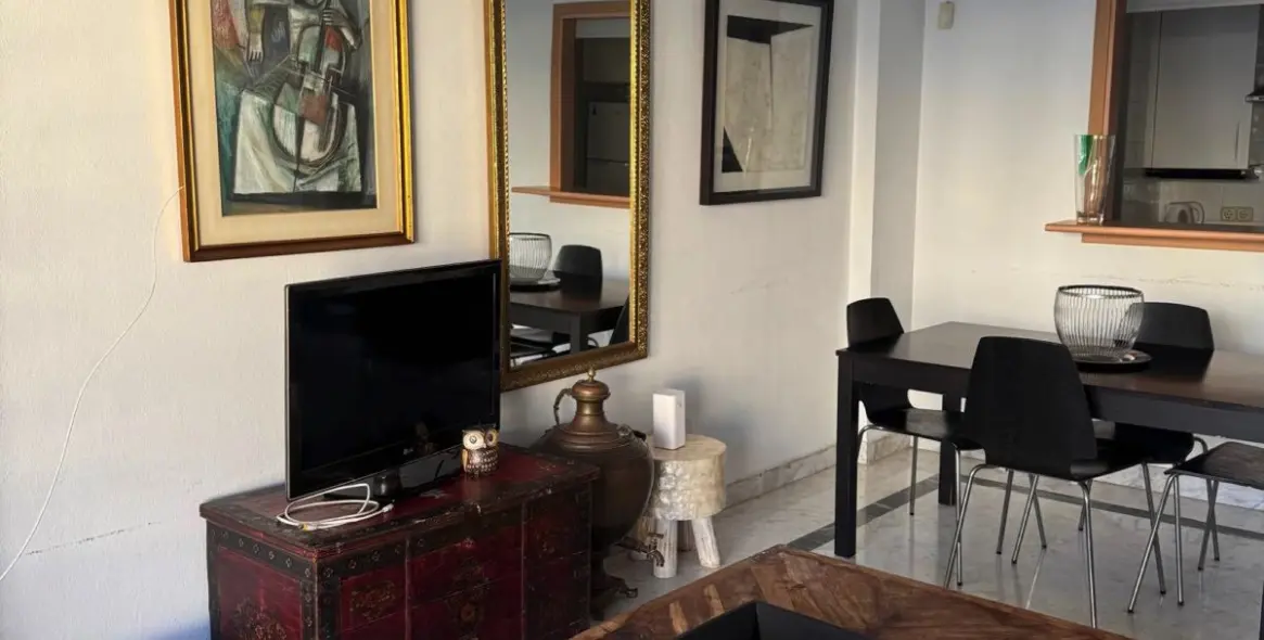 Sale of middle floor apartment in Puerto Banús 7