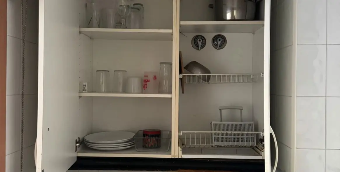 Sale of middle floor apartment in Puerto Banús 13