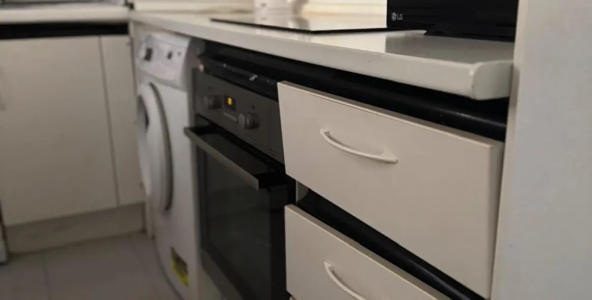 Sale of middle floor apartment in Puerto Banús 14